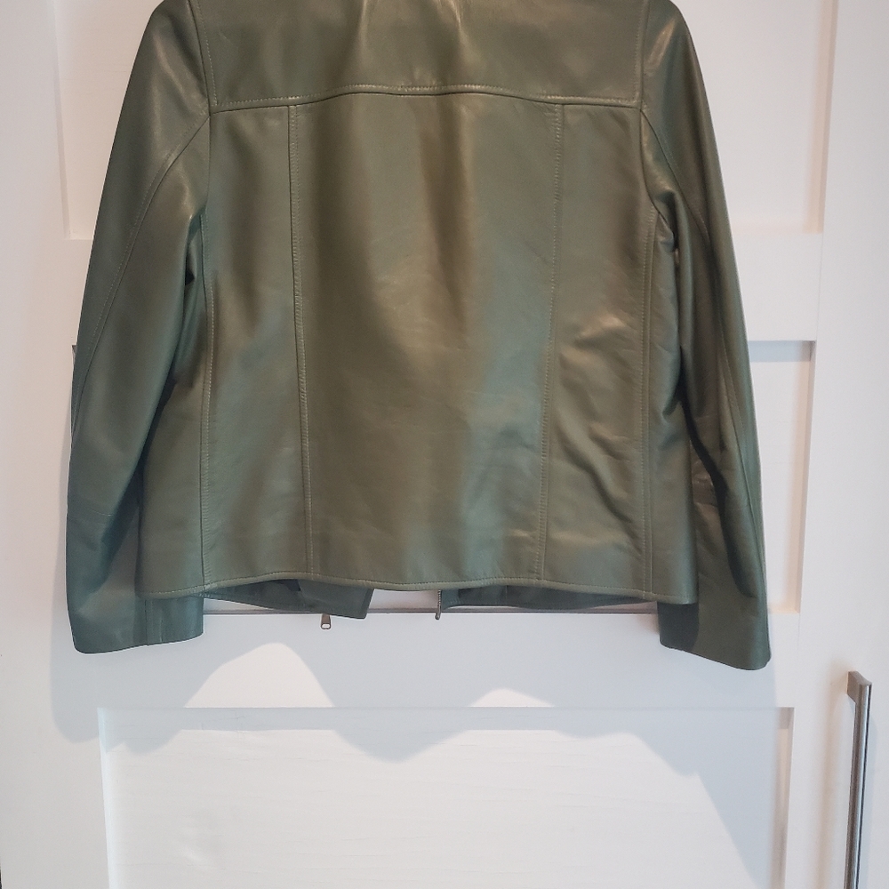 Leather coat - Picture 2 of 8